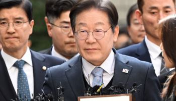 '2심 무죄' 이재명 "재판부에 감사…檢, 자신들 되돌아봐야"(상보)