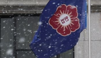 野, 문형배·이미선 재판관 임기연장법 추진 않을 듯