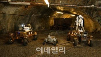 태백 폐탄광이 '달 탐사 실험실'로…로버 주행, 자원채취