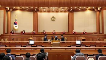 野 재판관 임기연장 추진에…법조계 "입법 오남용"Vs"비상수단"
