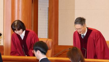 "권한대행, 대통령 몫 헌법재판관 임명 안돼"…野, 개정안 발의