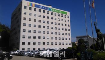대통령 탄핵 선고일, 헌재·한남동 인근 학교 13곳 휴업