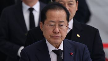 홍준표, 장제원 추모 "죽을 용기로 살 수도 있었으련만"