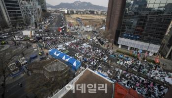 주요국 대사관도 "집회장소 주의" 당부…美, 오후부터 영사업무 중단