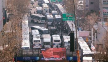 8년 전엔 67명 사상, 이번엔 '0명'…경찰 '진공작전' 통했다