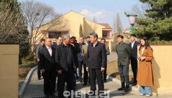 북한 '한국전쟁 중국군 추모시설' 中 인력도 복귀…잇단 해빙기류