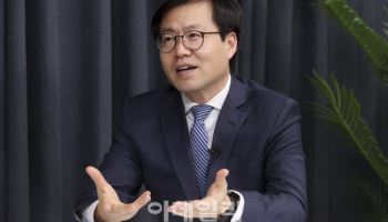 “개별 기업 각자도생보단 민·관 투자 패키지로 협상력 높여야”