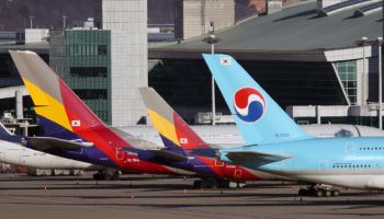 널뛰는 환율·경기침체 우려에 항공업계 '한숨'