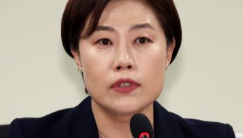국민의힘, 민주 경선 방식에 “'전과자·피고인' 이재명 추대식인가”
