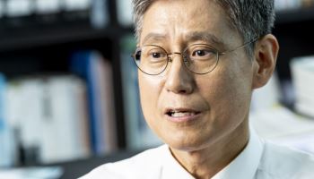 “원자현미경 1위 달성…글로벌 기업과 어깨 나란히 할 것”