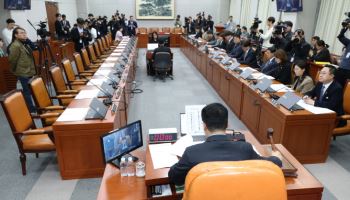 "이완규 재판관 지명 철회하라"…국회 운영위, 결의안 의결