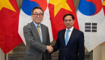 조태열, 베트남서 외교장관 회담…"원전·철도 등 협력 확대