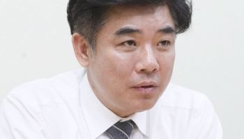 김병욱 "AI 모르면 가만히 계셔야"... 안철수 정조준 반박