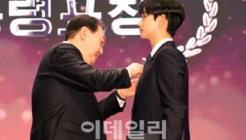 김수현·김새론 사태에 국세청도 ‘골머리’…왜?