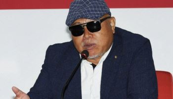 나경원 경선캠프에 가수 김흥국·연극인 박정자 합류