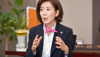나경원 "넷째 낳으면 집값 탕감…민주당이 베낀 저출산해법 원조는 나"