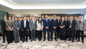 중동 진출 '교두보' UAE 알 나세르 홀딩…韓과 협력 강화