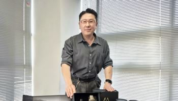 "옹기에 30년 묻어 명주로"..화학과 교수가 빚는 안동소주