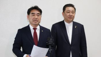 국정원 "러 전승절, 김정은 직접 참석 가능성 낮아"