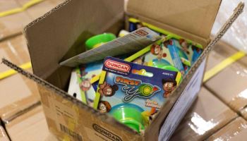 트럼프 관세 여파에 공급망 붕괴…"美 올해 성탄절 장난감 대란 온다"