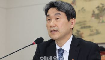 이주호 대행 “공백·혼란 없이 안정적 국정 운영 유지해야”