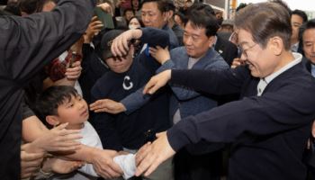 이재명 "부처님 자비가 온누리에 충만하길"