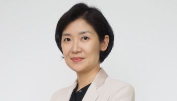 디어유, '전 네이버V 대표' 박선영 美법인 공동대표 선임…"글로벌 성장 가속화"