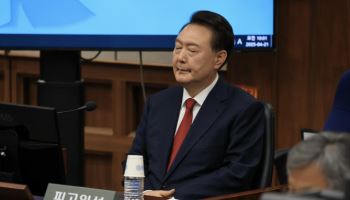 尹, 12일 재판엔 지상출입구 통해 출입…법원 결정