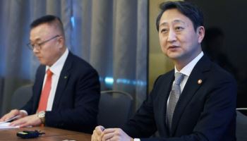 원전 계약중지 '암초'…산업장관 "체코와 어려움 함께 이겨낼 것"