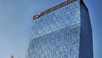 'AI 수익화 궤도' SKT, 1Q 호실적…해킹 사태 2Q 빨간불