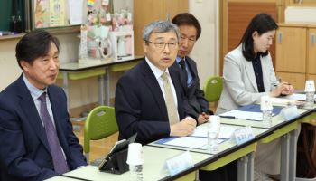 서울교육감 "교권 침해 앞 방파제 될 것" 스승의날 메시지