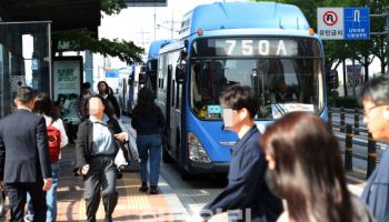 서울시 “버스 노조 요구안 수용시 임금 25%↑…재정 부담”