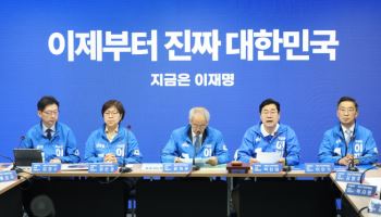 민주, 아침부터 김문수 맹공…“찢어진 텐트 미련 버려라”