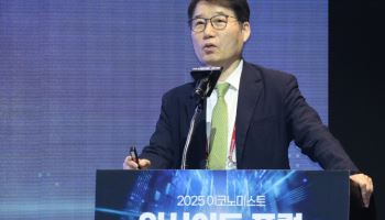 "탈세계화 시대, 정부 역할 증가…규제완화만으론 안된다"