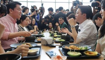 ‘이재명 텃밭’ 성남 파고든 이준석…‘단일화 설득’ 쫓아온 안철수
