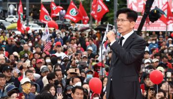 구미서 울먹인 김문수 “박근혜 전 대통령 명예 회복돼야”