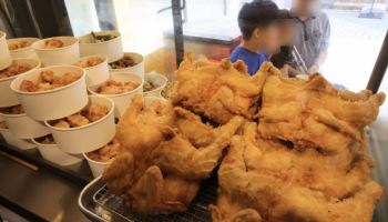 브라질 AI에 닭고기 수입금지…치킨값 더 올라 '물가 복병' 되나