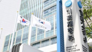 “핀테크 산업, 보호무역주의 시대의 돌파구…적극 지원”