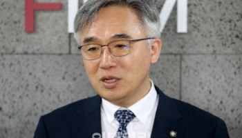 故박원순 피해자 신상공개 변호사 실형…法 "반성 없어"