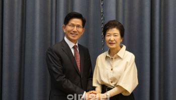 박근혜, 내일 서문시장서 김문수 지원 나선다