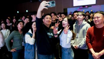 취임 6개월 홍범식 LG U+ 대표, 사내 SNS 만들어 ‘소통’