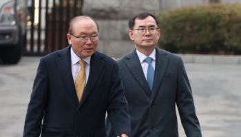 '헌정사 첫 검사 탄핵소추' 안동완 검사 사의 표명