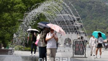 올여름 더 덥고 더 많은 비…"작년 수준 폭염은 아닐듯"