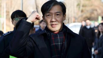 옥중 축하 편지 보낸 조국…"이재명 승리는 혁신당의 승리"
