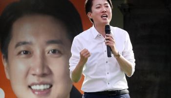 25만명이 제명 요구…이준석, ‘젓가락 발언’ 후폭풍