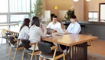 “150만원 받고 떠나라”…연 2회 ‘셧다운’하는 회사