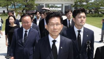 김문수, 당권 도전 본격 행보…나경원·안철수와 회동