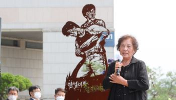 내 손으로 뽑는 대통령, 그 아래 피묻은 역사 [그해 오늘]