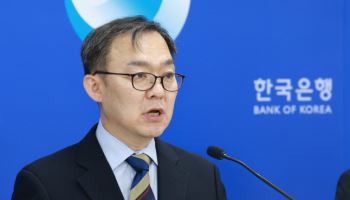 "불황형 흑자 판단 시기상조…비에너지 제외시 수입 증가세"