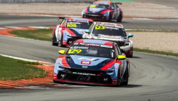 '더 뉴 아반떼 N TCR', '2025 TCR 월드투어' 2라운드 우승